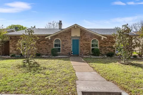2705 Dove Meadow Dr, Garland, TX 75043