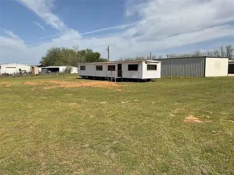 333 Fm Rd 2353, Possum Kingdom Lake, TX 76449