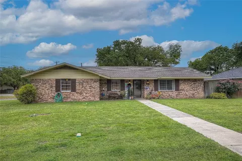 602 Pampa St, Sulphur Springs, TX 75482