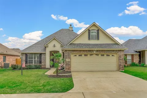 1147 Pelican Creek Dr, Shreveport, LA 71106