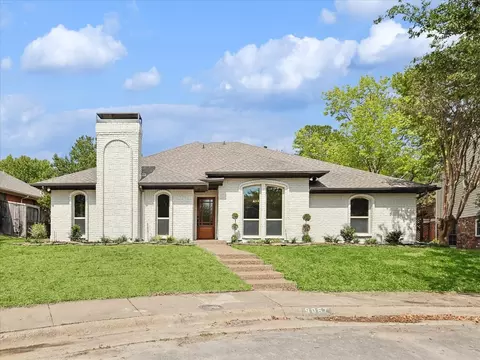 9067 Woodhurst Dr, Dallas, TX 75243