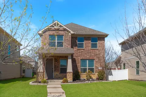 729 Hartsfield St, Aubrey, TX 76227