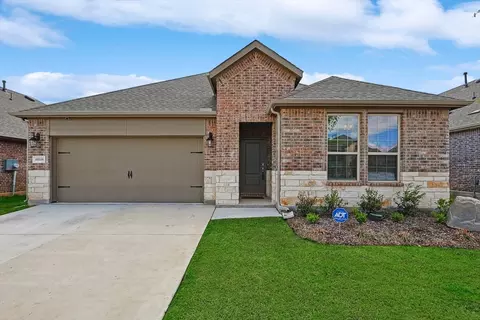 10326 Twisting Springs Dr, Aubrey, TX 76227