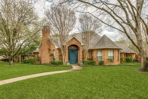2112 Brandeis Dr, Richardson, TX 75082