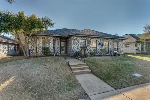 5225 Wood Creek Ln, Garland, TX 75044
