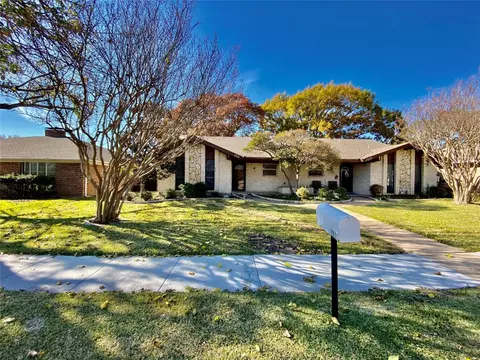 12131215 Mill Valley Dr #2, Plano, TX 75075