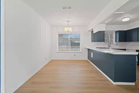 3601 Flamingo Ln, Irving, TX 75062