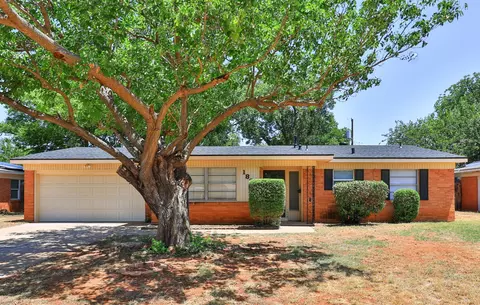 1825 Ivanhoe Ln, Abilene, TX 79605