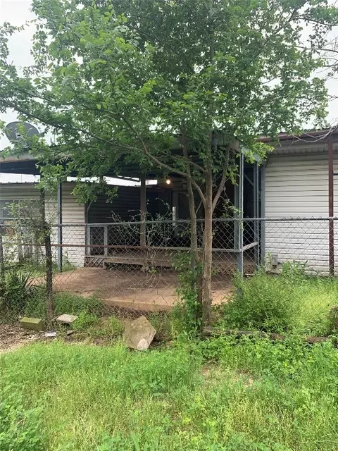 Exterior - 106 Ray Barnes Dr, Bangs, TX 76823 photo 10 of 10