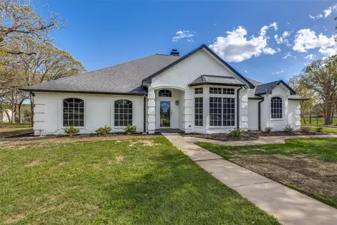 328 Graystone Rd, Burleson, TX 76028