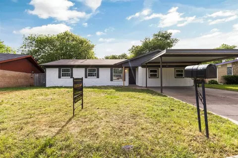 300 Salem Dr, Everman, TX 76140