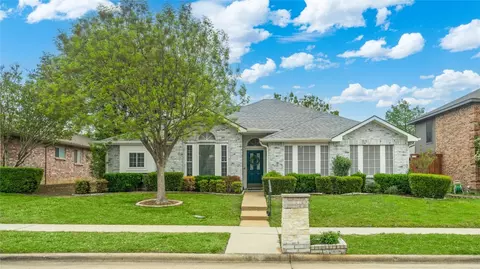 977 Little Den Dr, Lewisville, TX 75067