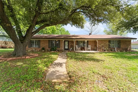 1105 Joel St, Groesbeck, TX 76642
