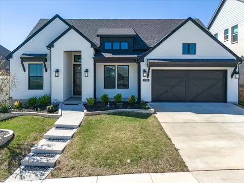 7113 Talon Dr, Fort Worth, TX 76179