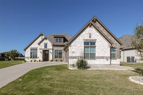 1005 Mickelson Dr, Granbury, TX 76048