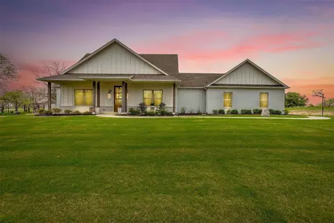125 Tobiano Trce, Brock, TX 76087