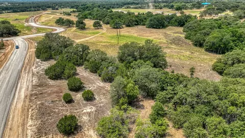 26 Leo Ln, Poolville, TX 76487