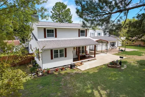 407 W 6th St, Kaufman, TX 75142