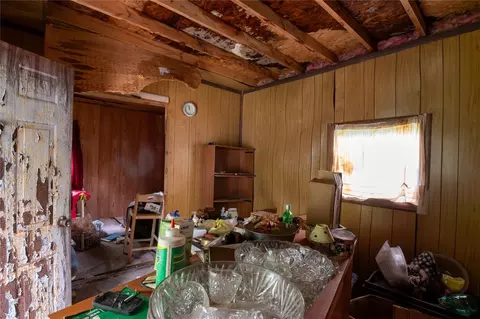 Dining - 404 E Walnut St, Whitewright, TX 75491 photo 1 of 1