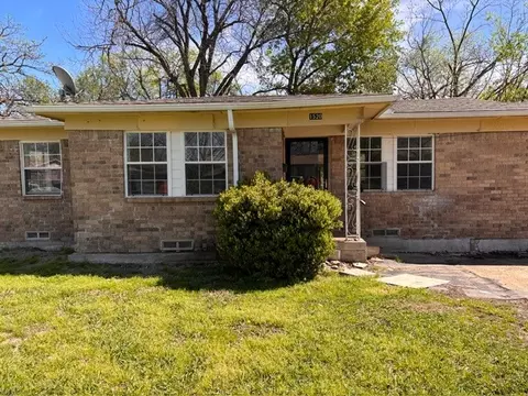 1520 Valley View St, Mesquite, TX 75149