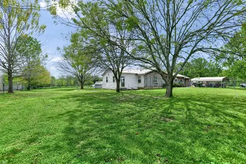 484 County Road 1206, Savoy, TX 75479