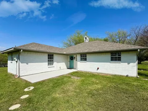 3990 County Road 4640, Trenton, TX 75490