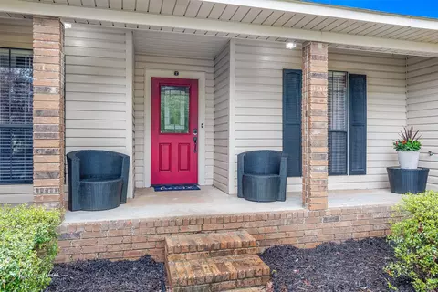 Exterior - 551 Montgomery Dr, Springhill, LA 71075 photo 2 of 4