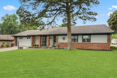 629 Parkwood Cir, Duncanville, TX 75116
