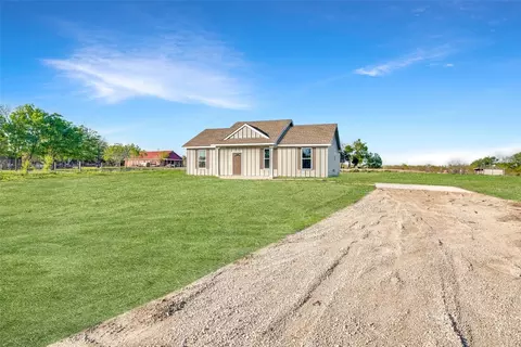 6332 Abner Rd, Terrell, TX 75161