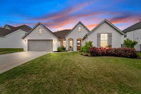 860 Highlands Ave, Aledo, TX 76008