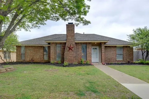 914 Edgefield Trl, Flower Mound, TX 75028