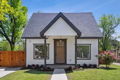 2822 Sharon St, Dallas, TX 75211