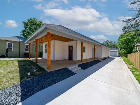 1132 E 10th St, Dallas, TX 75203