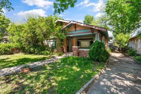 2837 Travis Ave, Fort Worth, TX 76110
