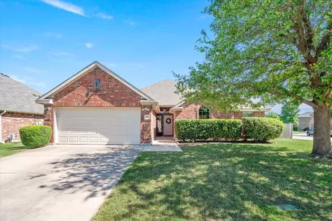 600 Cliffmere Dr, Arlington, TX 76002