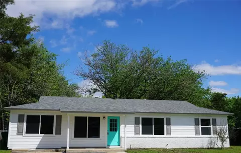 5235 Madella St, Haltom City, TX 76117