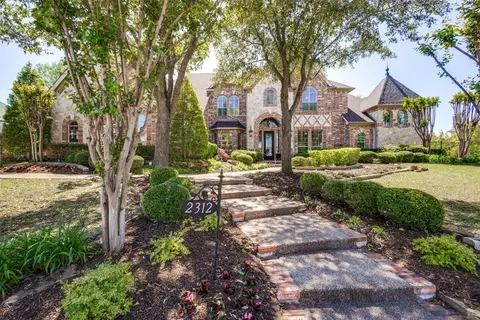 2312 Roadrunner Dr, Flower Mound, TX 75022