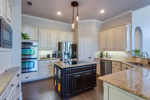 Kitchen - 145 Eagles Nest Cir, Argyle, TX 76226 photo 1 of 4