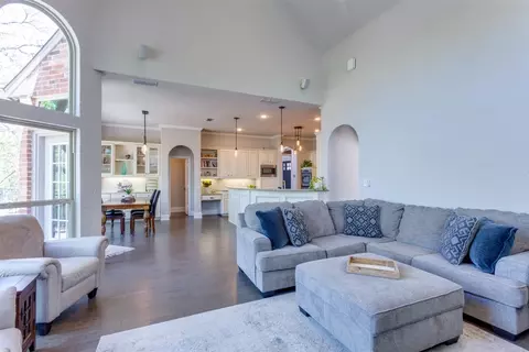 Living - 145 Eagles Nest Cir, Argyle, TX 76226 photo 2 of 6