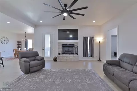 Living - 226 Beechcraft, Abilene, TX 79602 photo 2 of 3