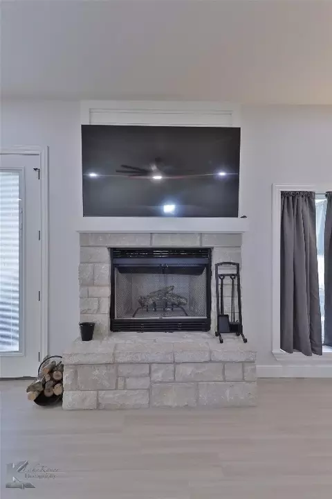 Living - 226 Beechcraft, Abilene, TX 79602 photo 3 of 3