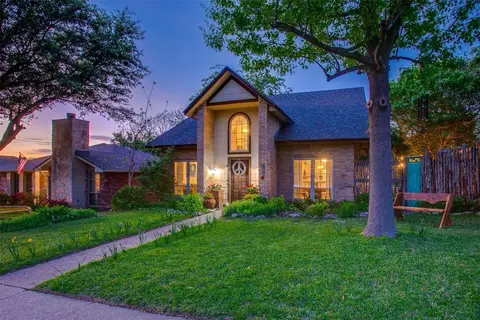 2711 Alden Ave, Dallas, TX 75211
