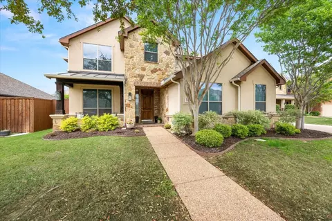 9721 Barksdale Dr, Fort Worth, TX 76244