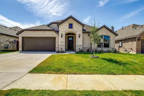 2733 Ben Thomas St, Burleson, TX 76028