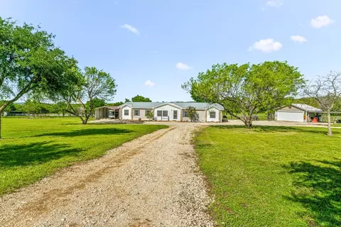 9496 Coca Cola Ranch Rd, Jacksboro, TX 76458