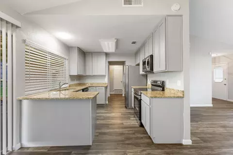 Kitchen - 511 Harrington Ln, Euless, TX 76039 photo 2 of 4