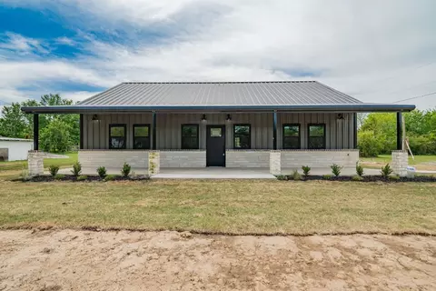 183 Swearingen Bch, East Tawakoni, TX 75472