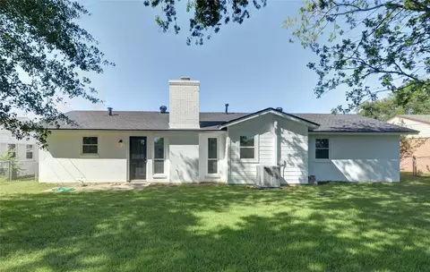 Exterior - 402 E Fuller Dr, Euless, TX 76039 photo 8 of 8