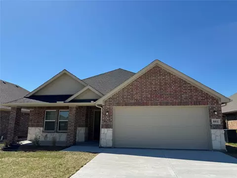 801 Hardaway Dr, Greenville, TX 75402