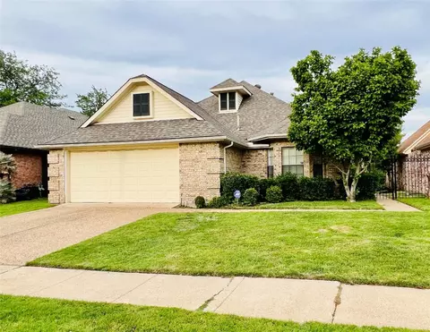 2842 Laurel Oaks Dr, Garland, TX 75044
